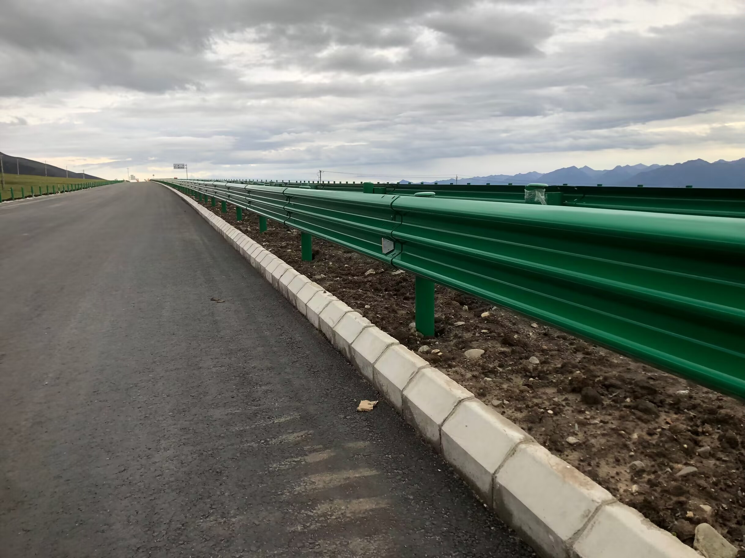 朝天区乡村公路波形护栏高速公路波形护栏 - 推荐